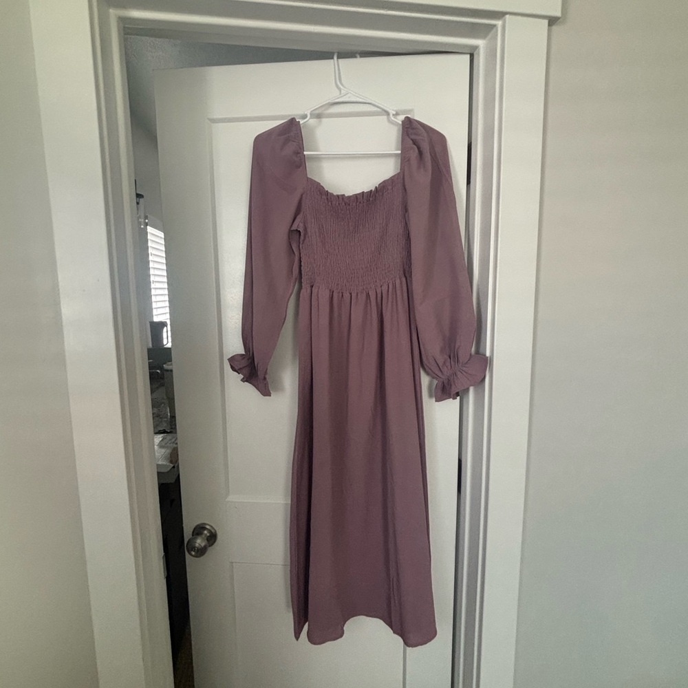 Elegant Mauve Long Sleeve Dress